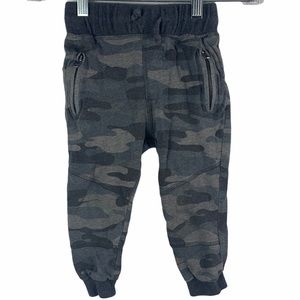 Zara Boys Gray Camo Joggers